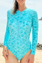 Lade das Bild in den Galerie-Viewer, Badeanzug mit Schuppenmuster und langen Ärmeln
